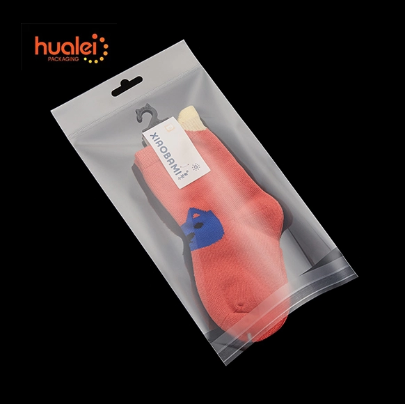 How To Select The Right Card Head Packaging Bag For Your Products